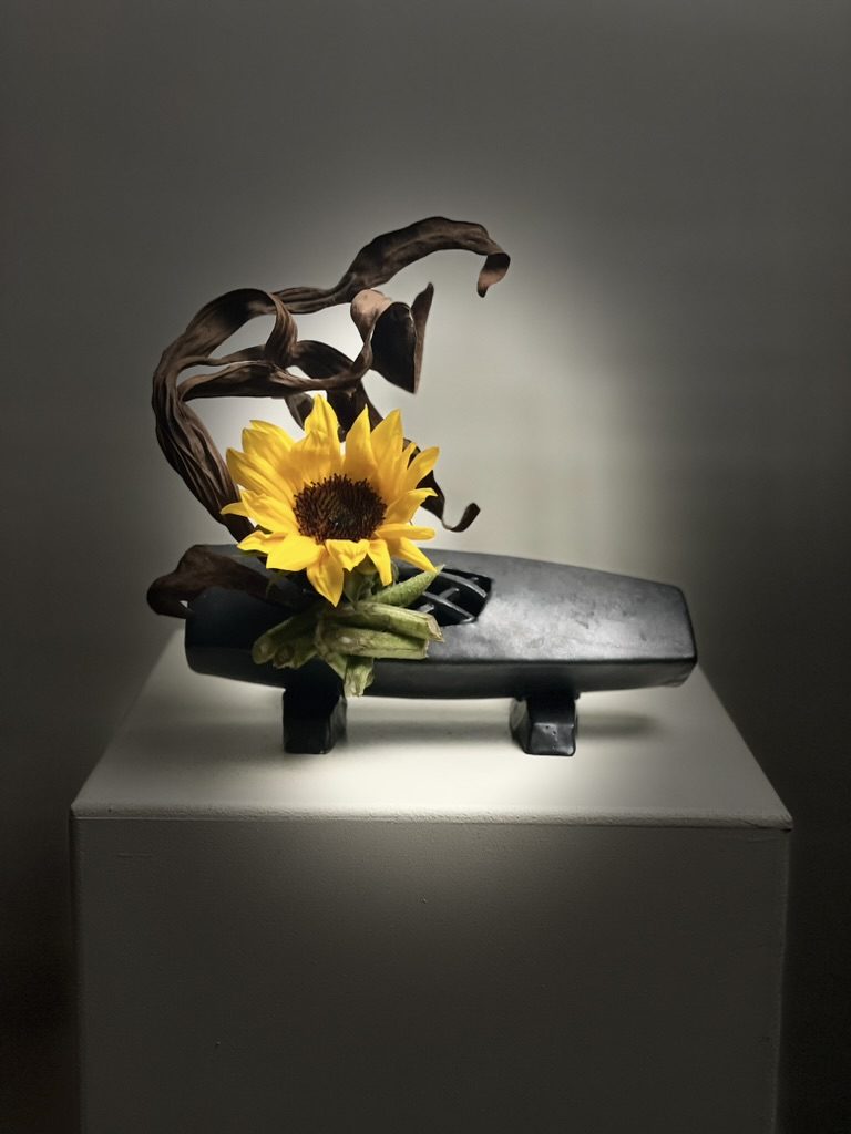 Chabana · sunflower & staghorn fern